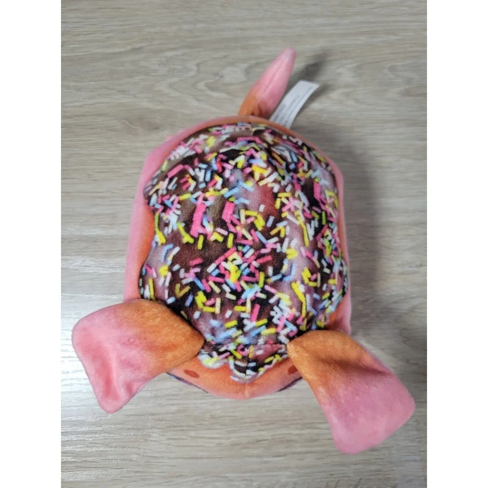 Cookeez Makery Baked Treatz DONUT DOG Sound Works. Frosted Fido‎